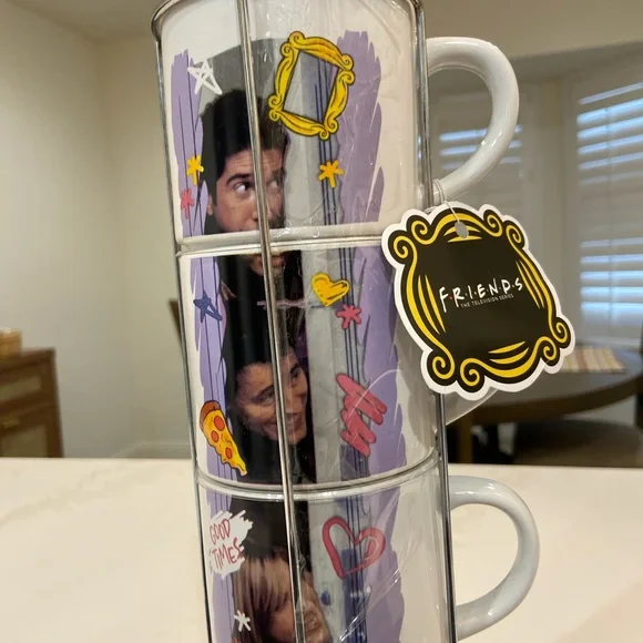 "Friends" Stackable Ceramic Mug 4 Pack and Friends XXL women’s shirt combo - Picture 8 of 11